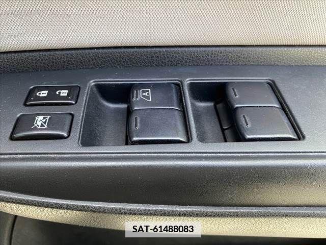 Nissan NOTE 2017-03 378013-24