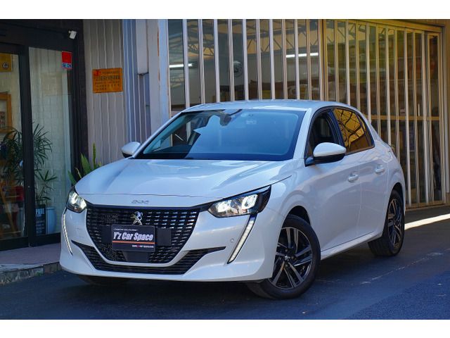 Peugeot 208 2020-11 12033-15