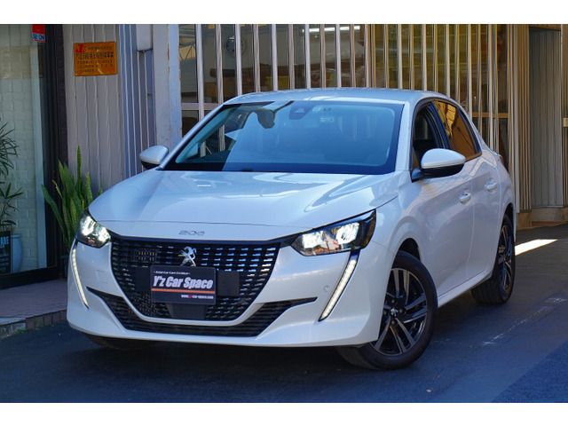 Peugeot 208 2020-11 12033-14