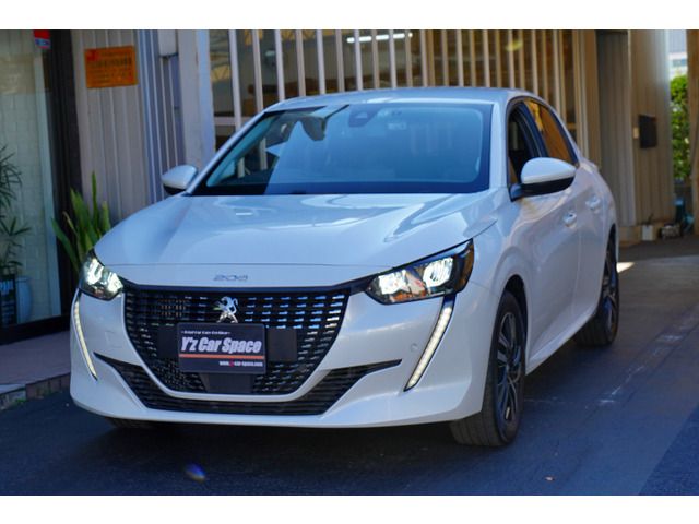 Peugeot 208 2020-11 12033-13
