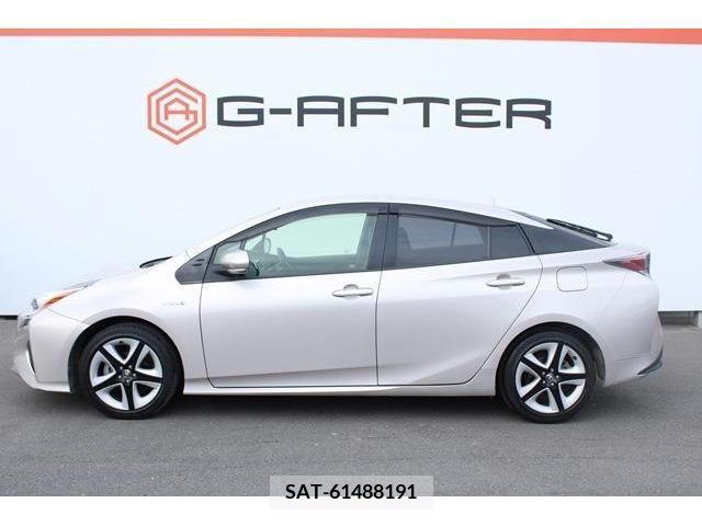 Toyota PRIUS 2016-08 322337-8