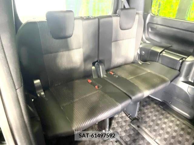 Toyota VOXY 2019-05 321621-10