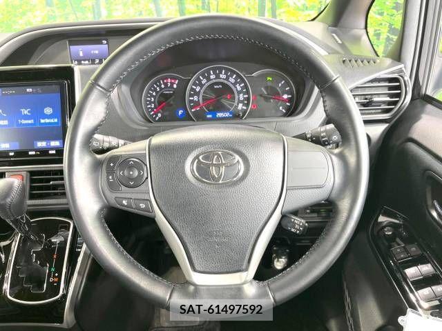 Toyota VOXY 2019-05 321621-12