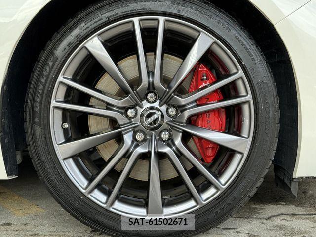 Nissan SKYLINE 2023-06 217027-11