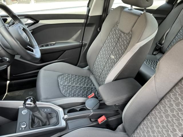 Audi A1 2020-10 7017-12