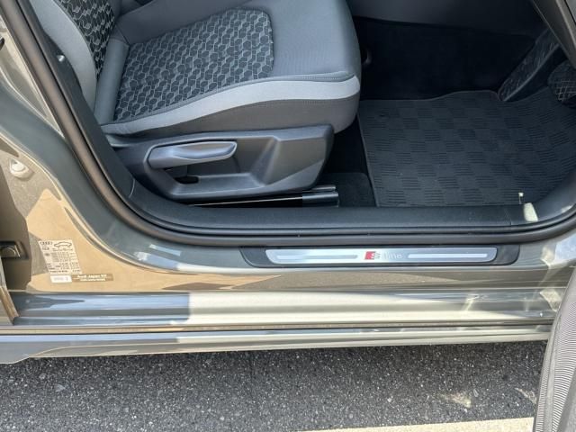 Audi A1 2020-10 7017-17