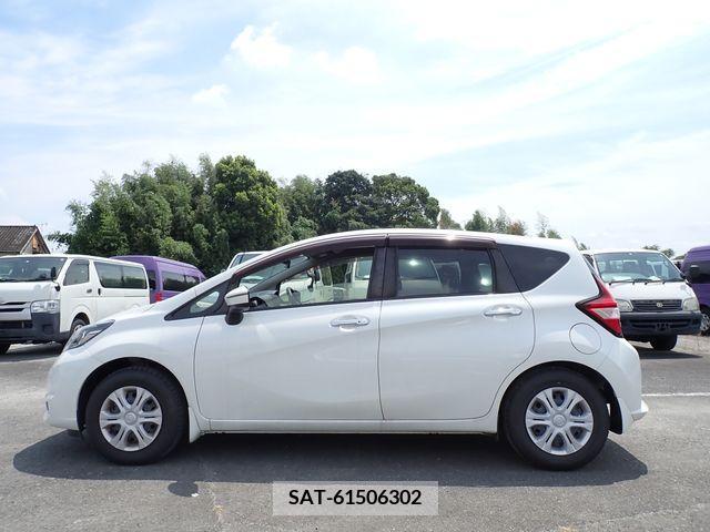 Nissan NOTE 2017-08 392950-6