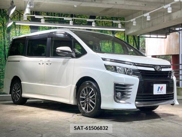 Toyota VOXY 2014-06 352268-16
