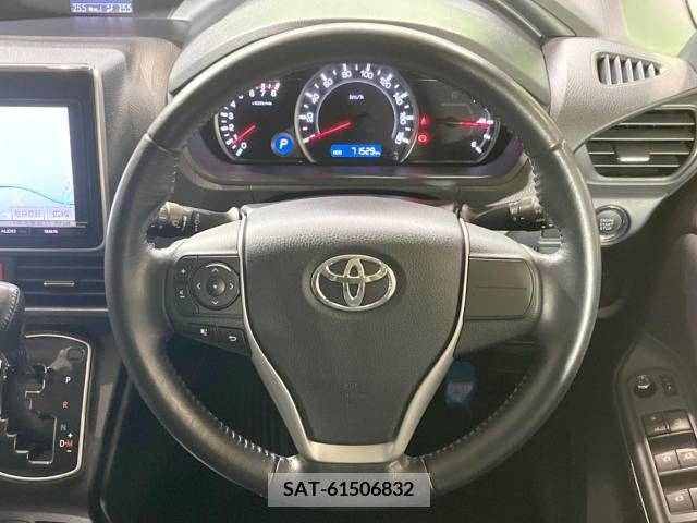 Toyota VOXY 2014-06 352268-11