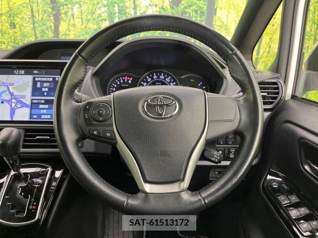 Toyota NOAH 2019-03 213329-12