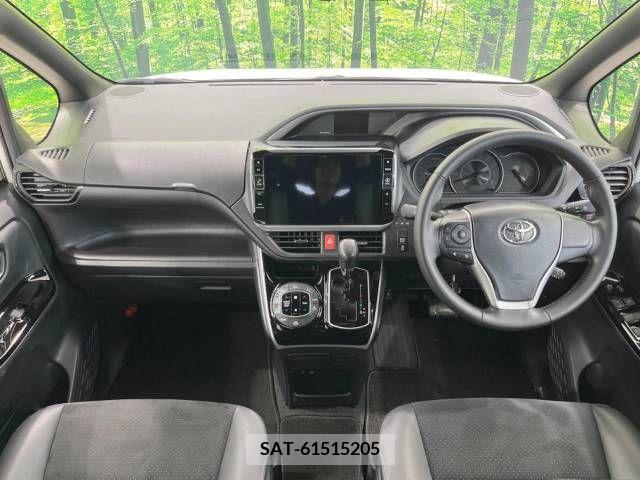 Toyota VOXY 2021-06 332496-1