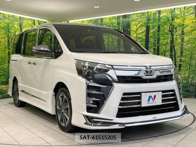 Toyota VOXY 2021-06 332496-17