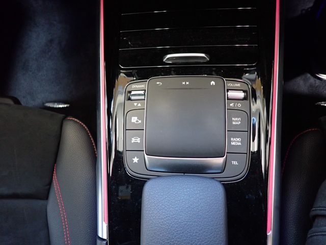 Mercedes Benz GLB-CLASS 2021-02 187598-21