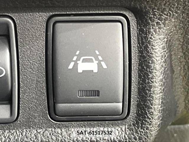 Nissan NOTE 2019-04 326203-4