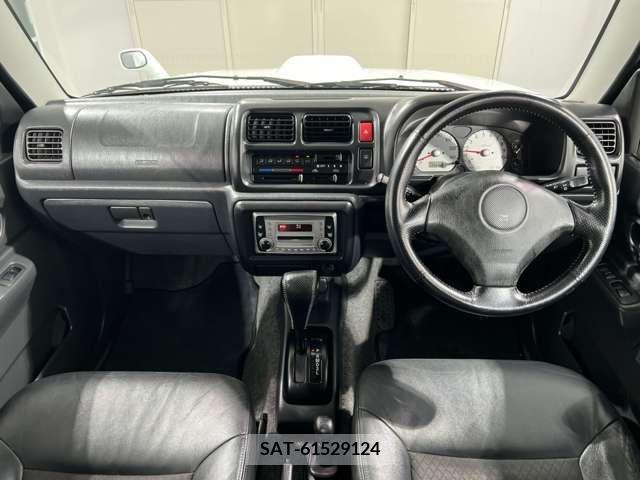 Suzuki JIMNY 2003-01 221641-9