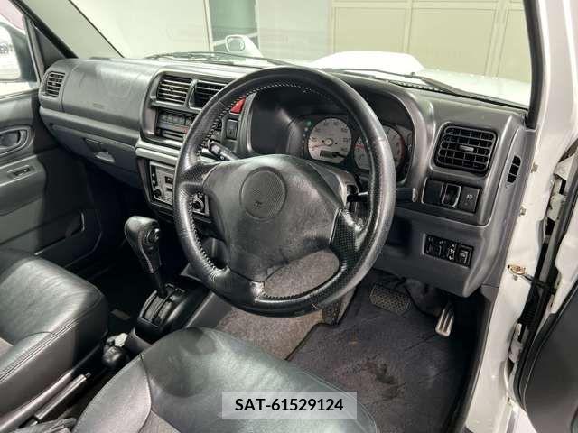 Suzuki JIMNY 2003-01 221641-18