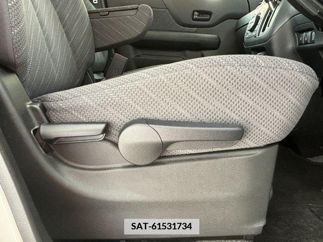 Suzuki SPACIA 2017-08 368459-23