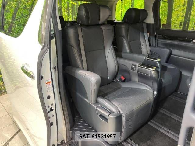 Toyota ALPHARD 2021-12 379907-11