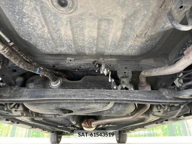 Suzuki SPACIA 2022-09 285813-19