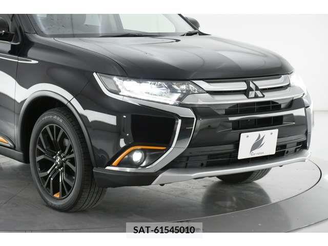 Mitsubishi OUTLANDER 2018-08 220039-2