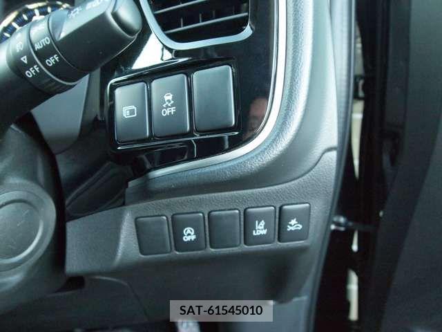 Mitsubishi OUTLANDER 2018-08 220039-15