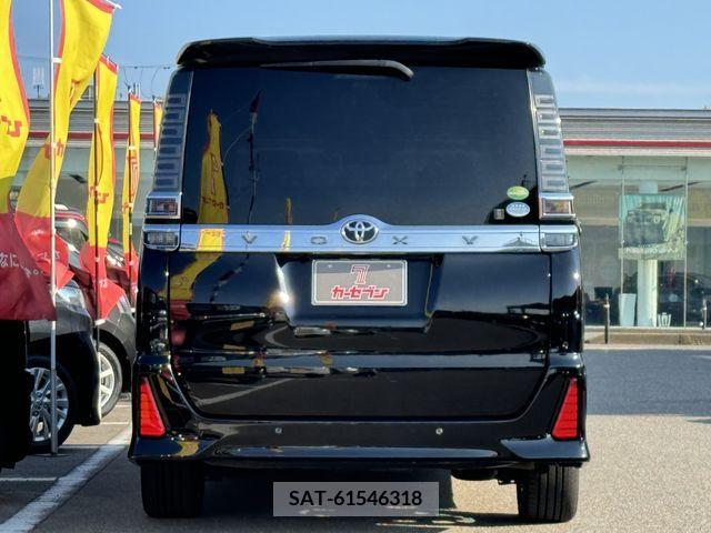 Toyota VOXY 2020-01 321693-6