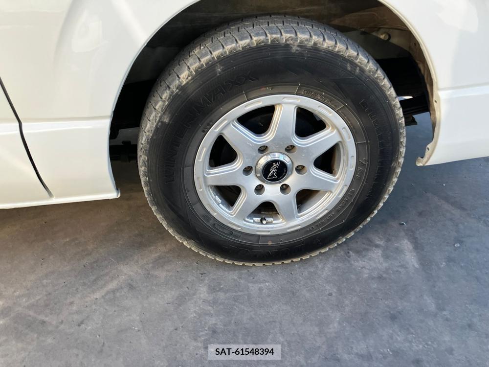 Toyota HIACE VAN 2017-08 355125-9
