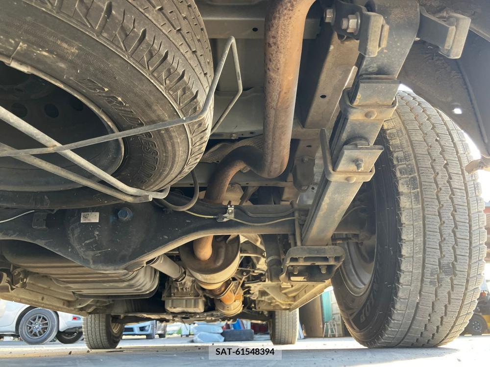Toyota HIACE VAN 2017-08 355125-11