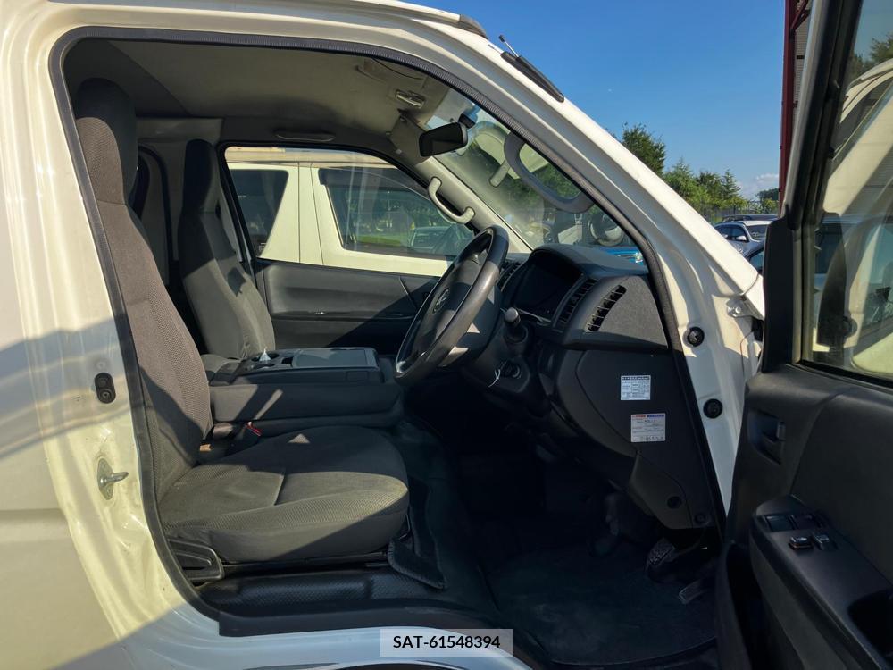 Toyota HIACE VAN 2017-08 355125-15