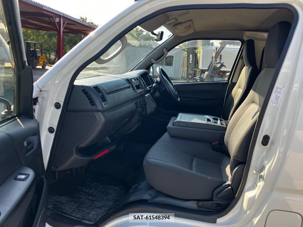 Toyota HIACE VAN 2017-08 355125-16