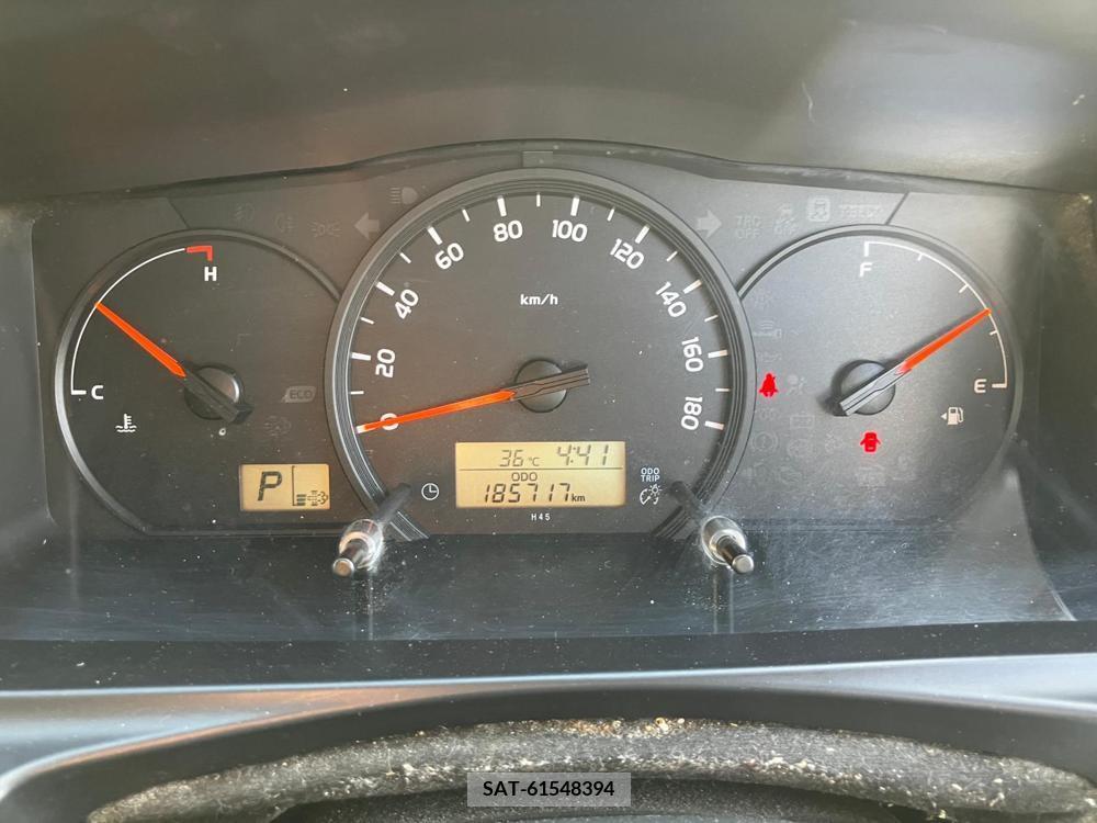 Toyota HIACE VAN 2017-08 355125-21