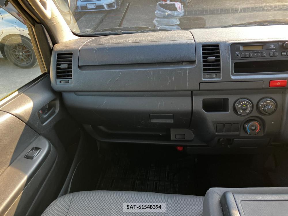 Toyota HIACE VAN 2017-08 355125-24