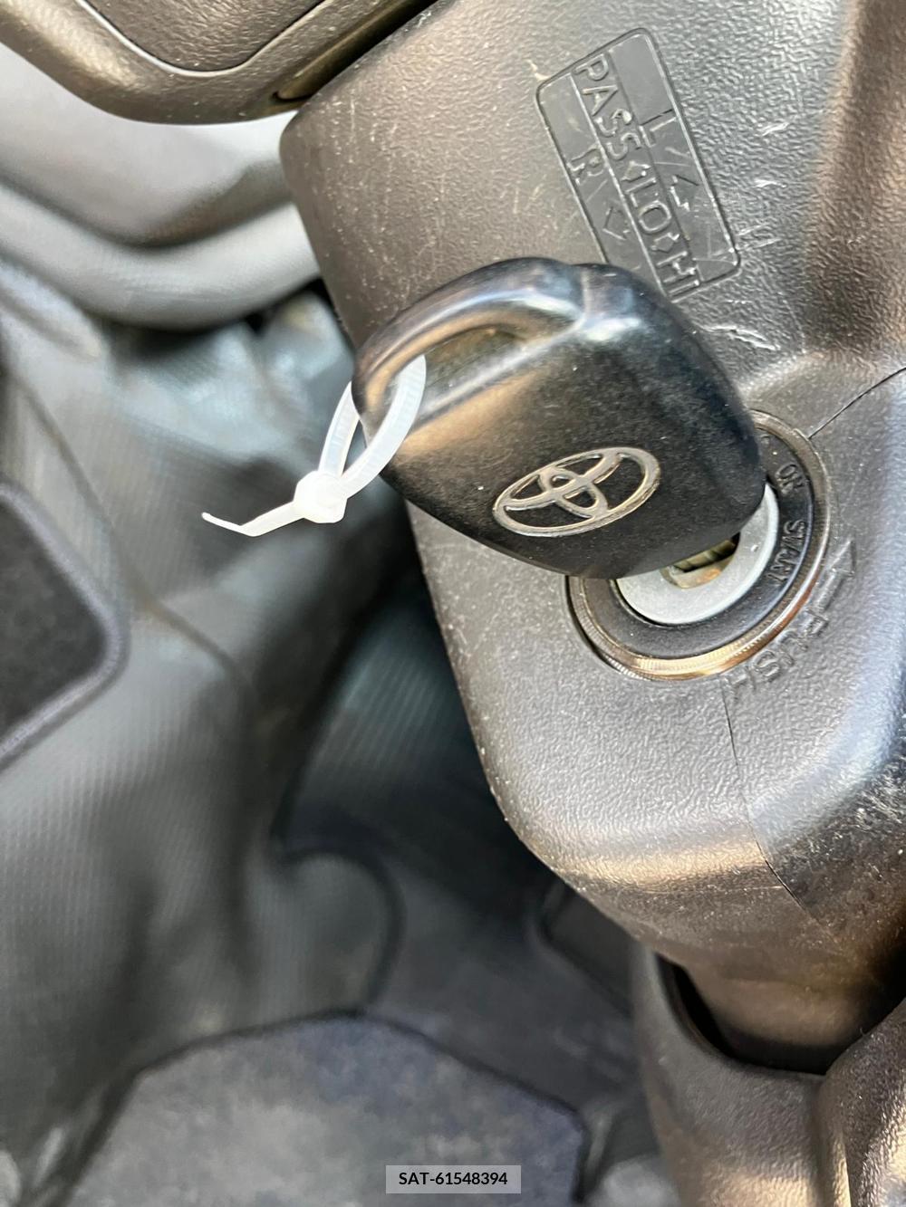 Toyota HIACE VAN 2017-08 355125-27