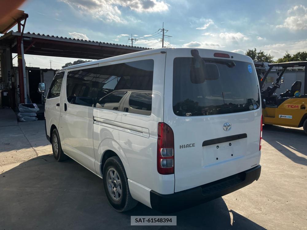 Toyota HIACE VAN 2017-08 355125-2