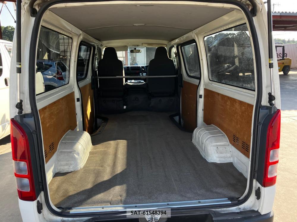 Toyota HIACE VAN 2017-08 355125-33