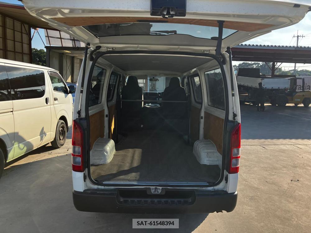 Toyota HIACE VAN 2017-08 355125-34