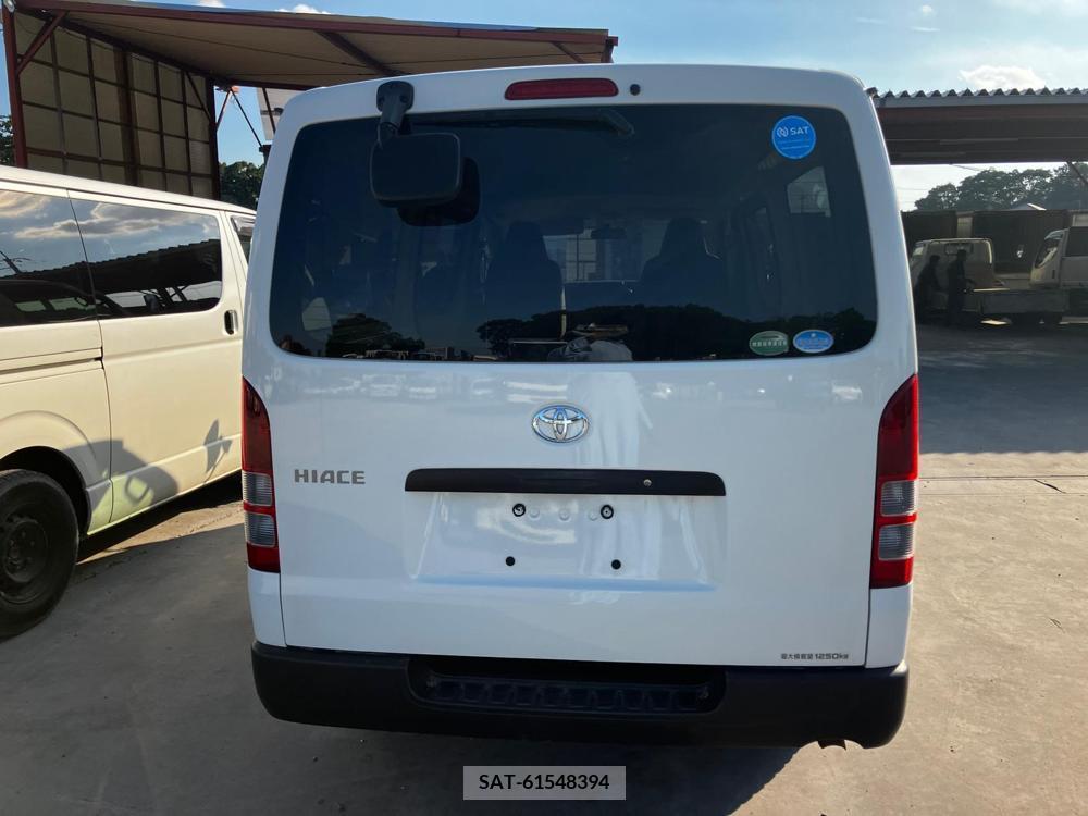 Toyota HIACE VAN 2017-08 355125-3
