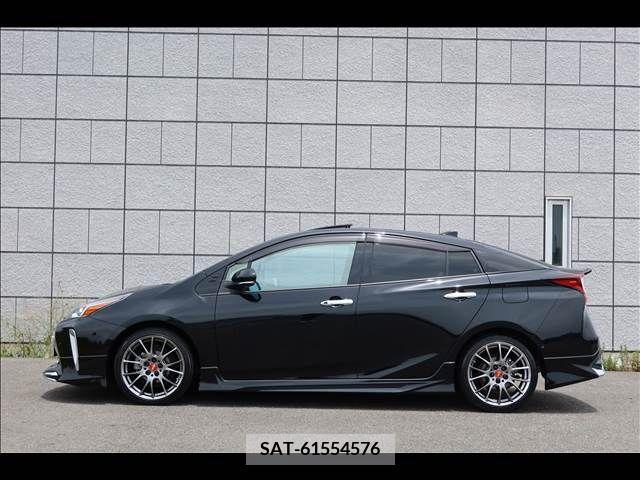 Toyota PRIUS 2022-05 282213-2