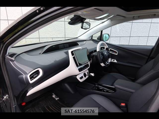 Toyota PRIUS 2022-05 282213-15
