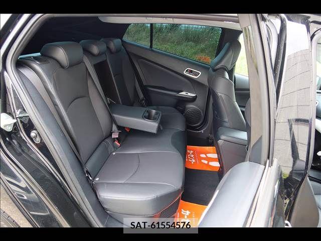 Toyota PRIUS 2022-05 282213-14