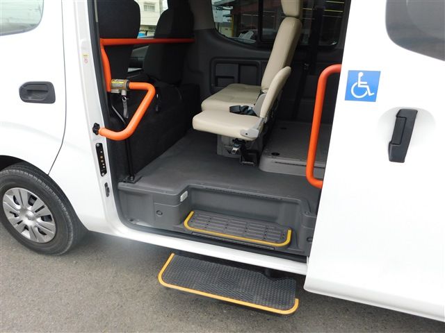 Nissan NV350 Caravan 2018-04 183851-22
