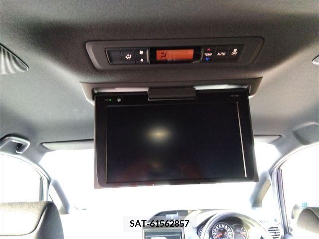 Toyota VOXY 2018-08 246814-8