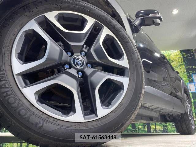 Toyota RAV4 2020-06 366904-11