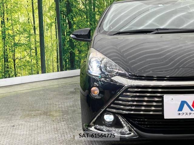 Toyota AQUA 2015-03 210550-12