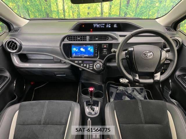 Toyota AQUA 2015-03 210550-1