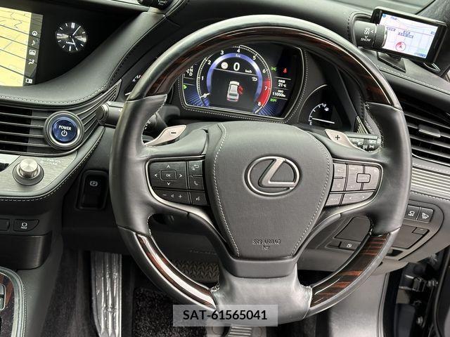 Lexus LS 2017-11 275579-10
