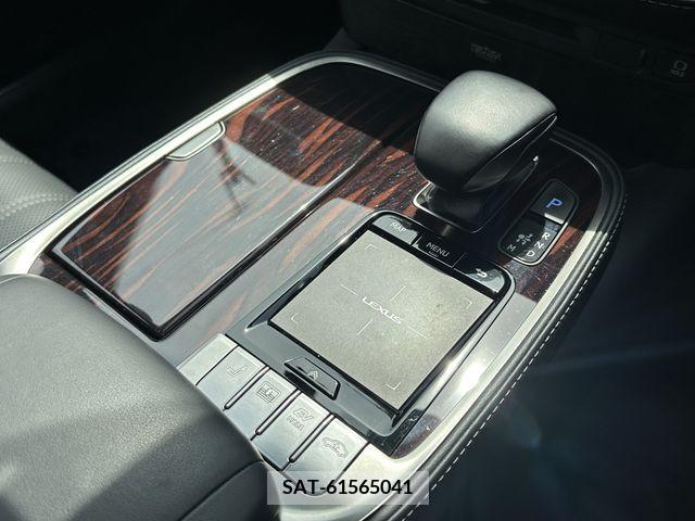 Lexus LS 2017-11 275579-14