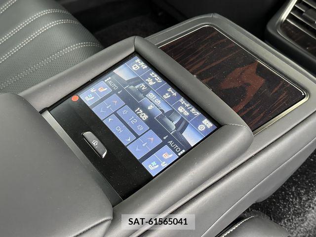 Lexus LS 2017-11 275579-17