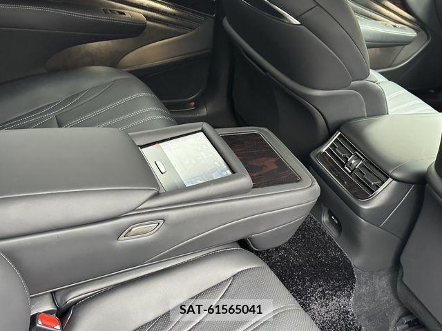 Lexus LS 2017-11 275579-18
