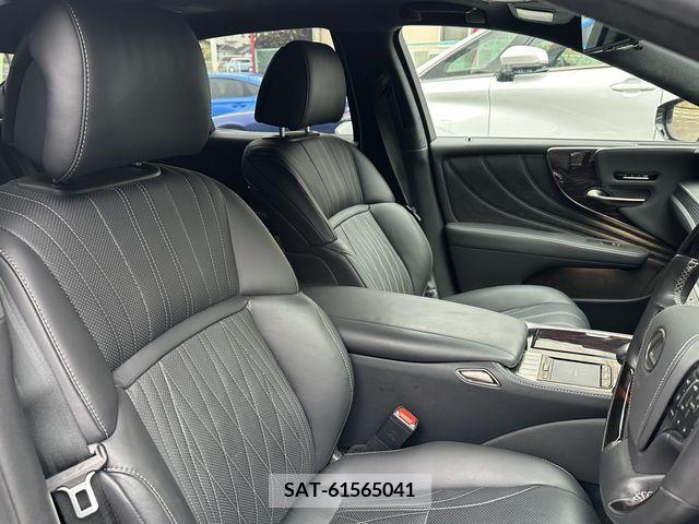 Lexus LS 2017-11 275579-4